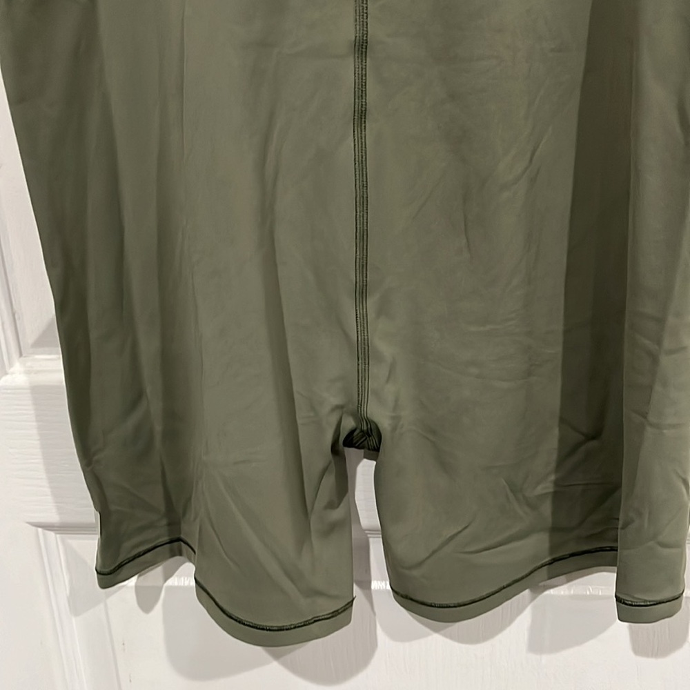 Vuori all the feels onesie - Picture 9 of 10
